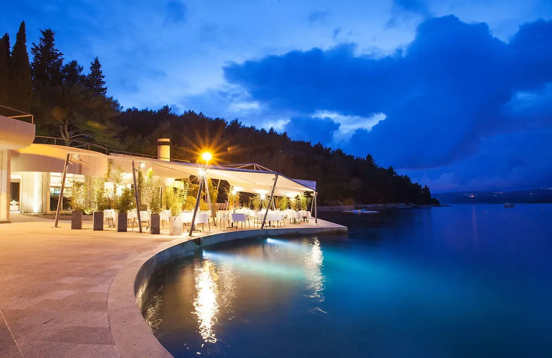 Hotel Croatia-1